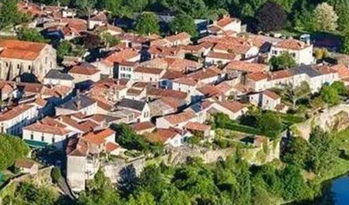 清远回乡建别墅为什么一定要选专业乡墅公司